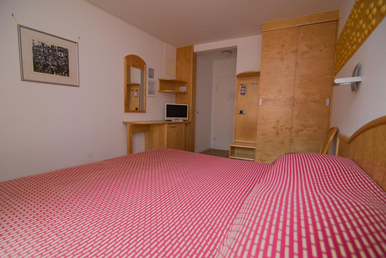 Veli Lošinj Bed&Breakfast Saturn المظهر الخارجي الصورة