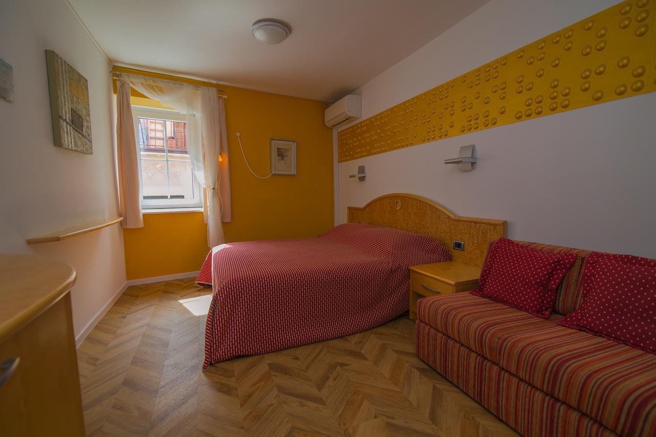 Veli Lošinj Bed&Breakfast Saturn المظهر الخارجي الصورة